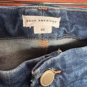 Good American Classic Blue Jeans
